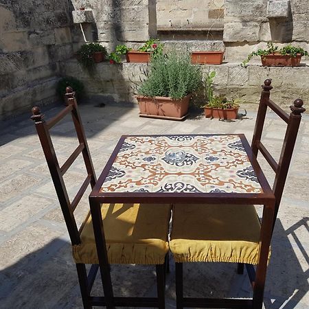 Dimora Dell'Artista 2 Bed and Breakfast Lecce Buitenkant foto
