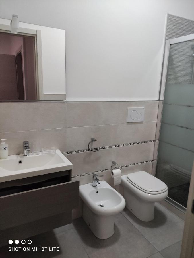 Dimora Dell'Artista 2 Bed and Breakfast Lecce Buitenkant foto