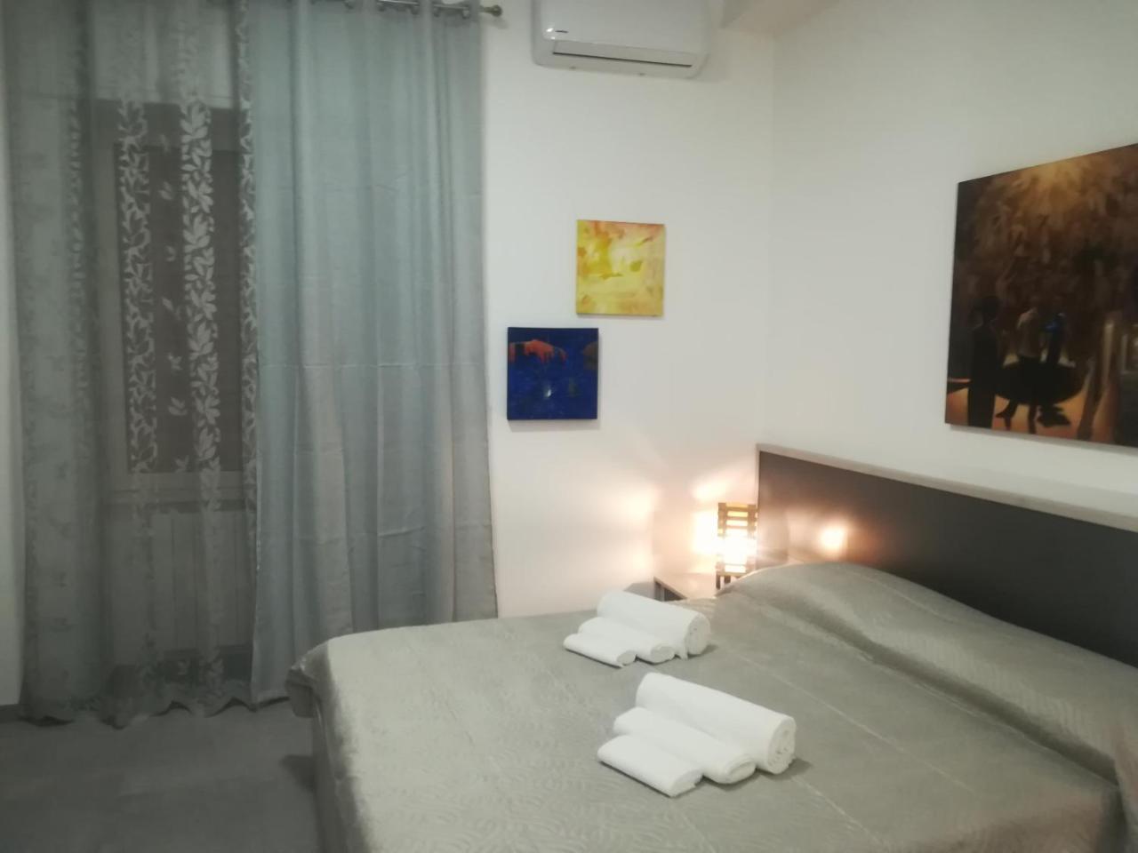Dimora Dell'Artista 2 Bed and Breakfast Lecce Buitenkant foto