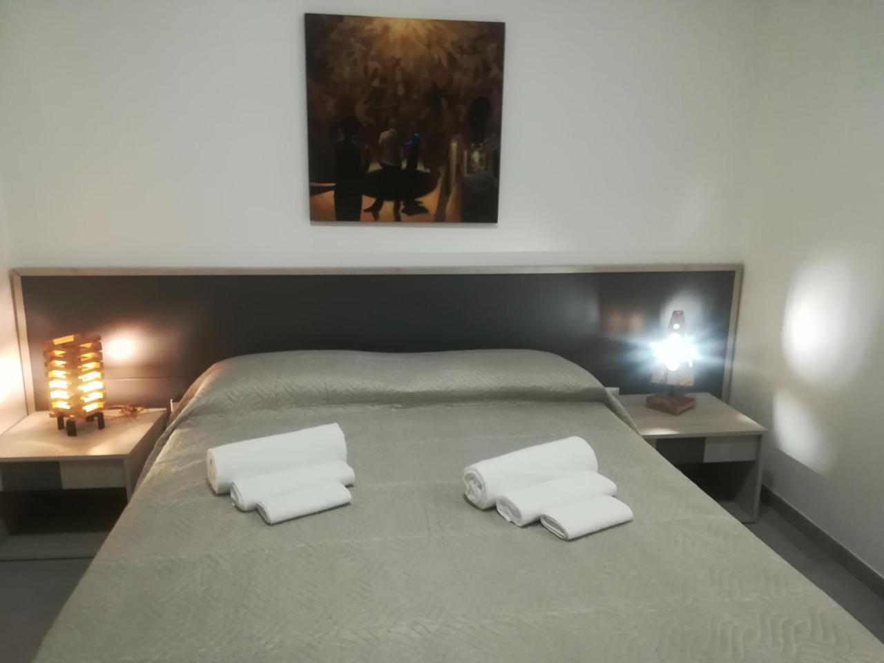 Dimora Dell'Artista 2 Bed and Breakfast Lecce Buitenkant foto