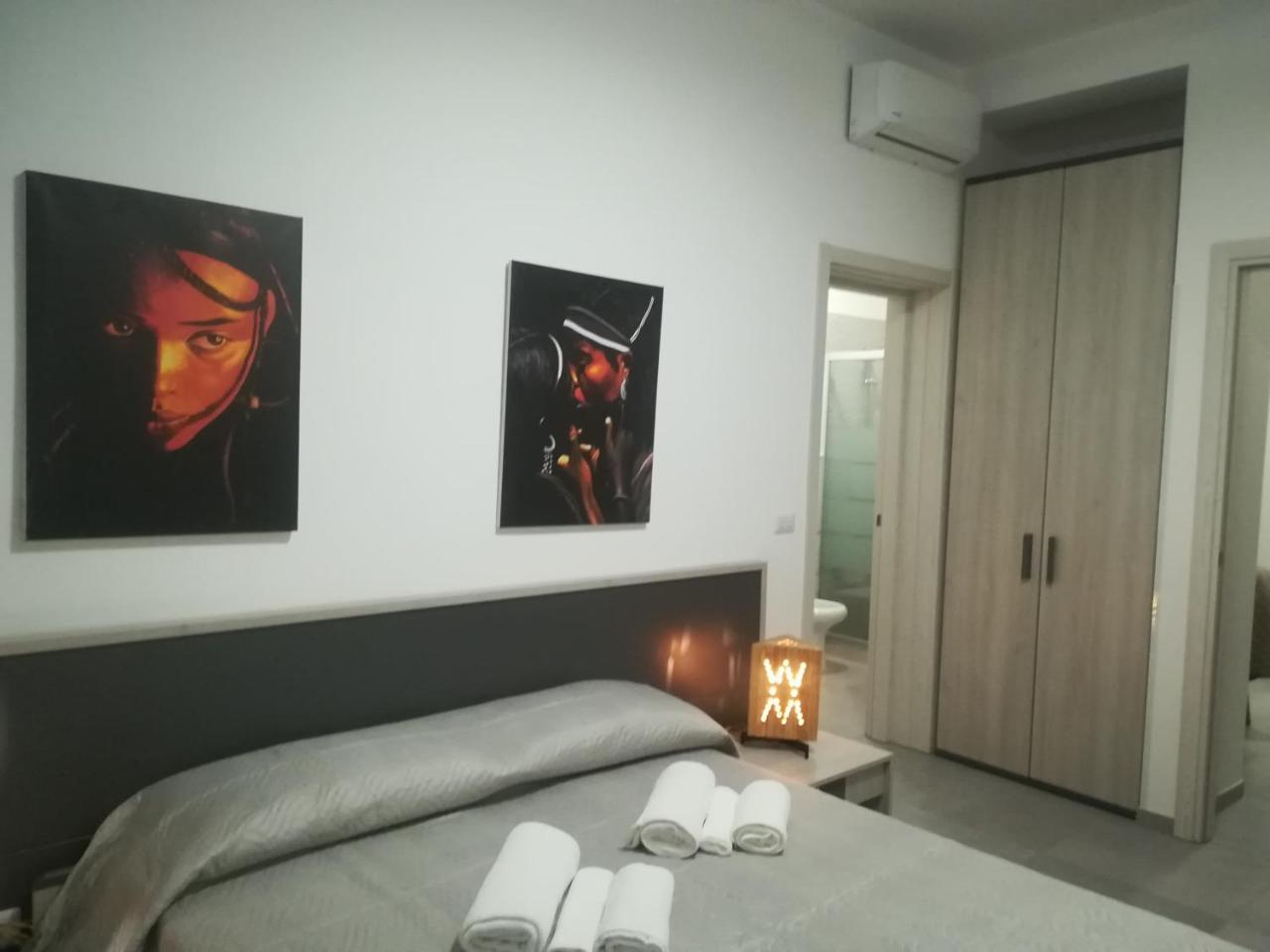 Dimora Dell'Artista 2 Bed and Breakfast Lecce Buitenkant foto